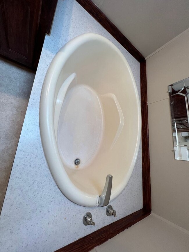 Building Photo - 3 Bedroom 2 Bath High-End Mobile Home with...