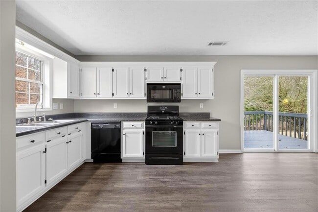 Building Photo - 5205 Maltdie Ct NE