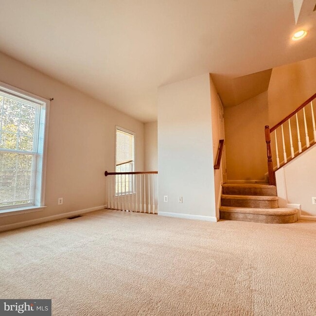 Building Photo - 8936 Singleleaf Cir