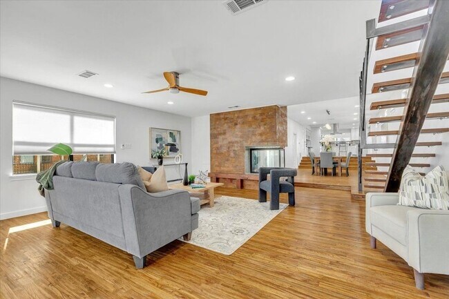 Building Photo - 9918 Coldwater Cir