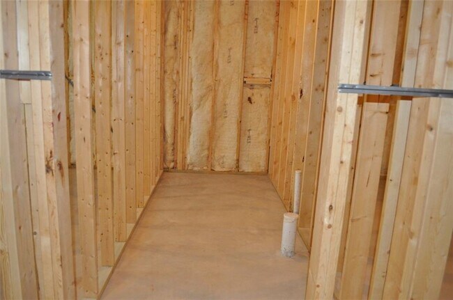 Building Photo - 1345 Endicott Ct