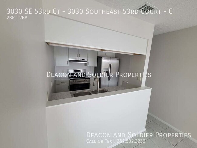 Building Photo - 3030 SE 53rd Ct