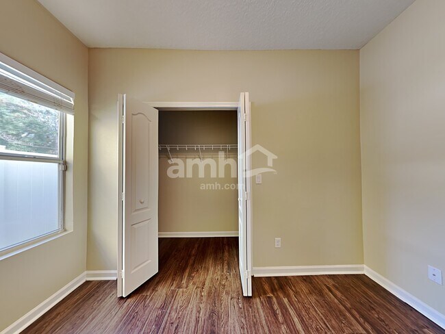 Building Photo - 795 Mosswood Chase
