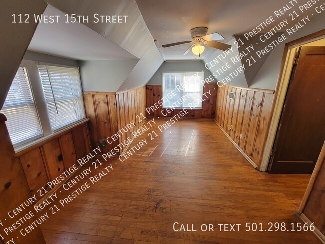 Building Photo - 112 W 15th St