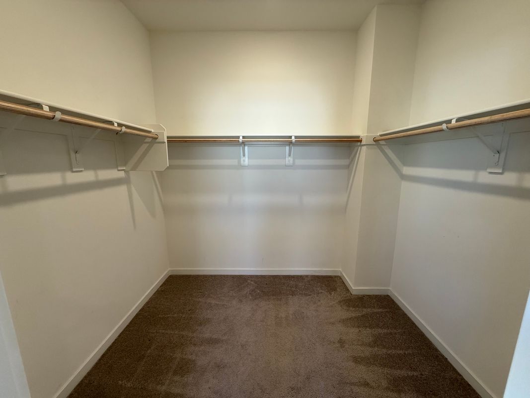 Building Photo - 4025 Spring Haven Ln