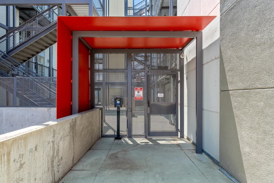Building Photo - 1007 41st St
