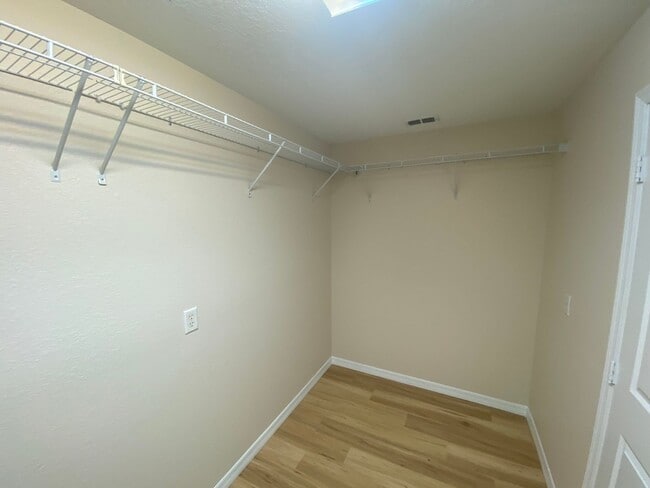 Building Photo - ANNUAL Lease – Unfurnished – Golf Course Lot - Designer Home in the highly sought-after gated com...