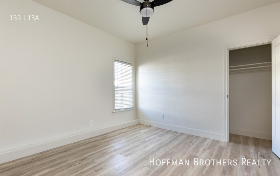Building Photo - 750 S Mariposa Ave