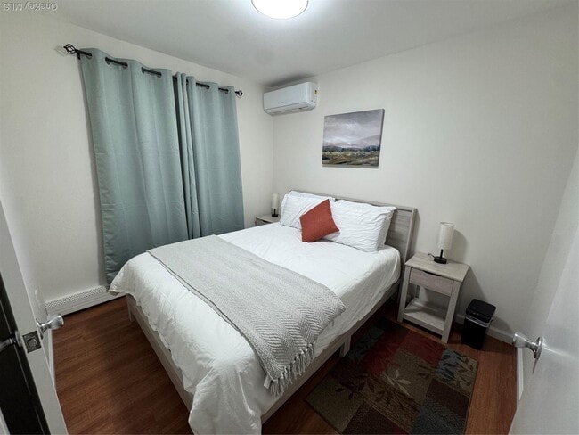 Building Photo - 31-18 106th St