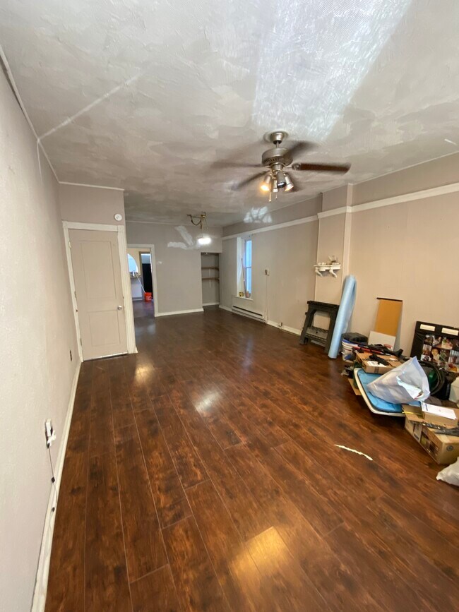 Building Photo - 1346 N 11th St