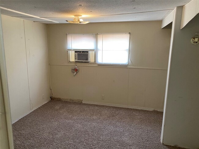 Building Photo - 310 Harris Rd