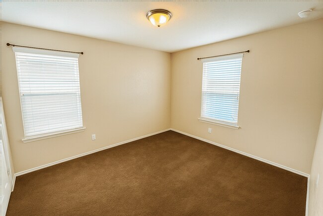 Building Photo - 9838 Twinbear Creek