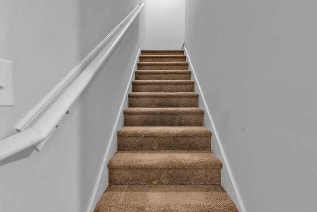 Building Photo - 202 Browns Ferry Rd