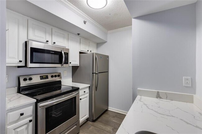 Building Photo - 795 Hammond Dr