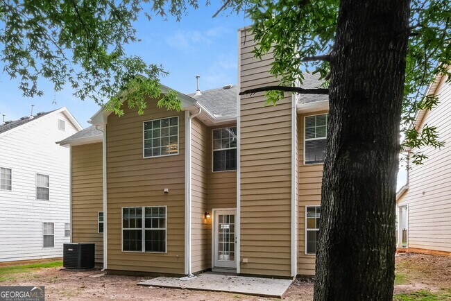 Building Photo - 45 Churchill Park Dr