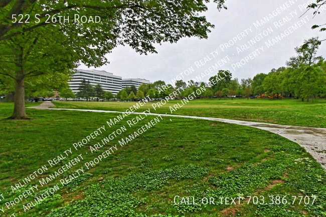 Building Photo - 522 26th Rd S