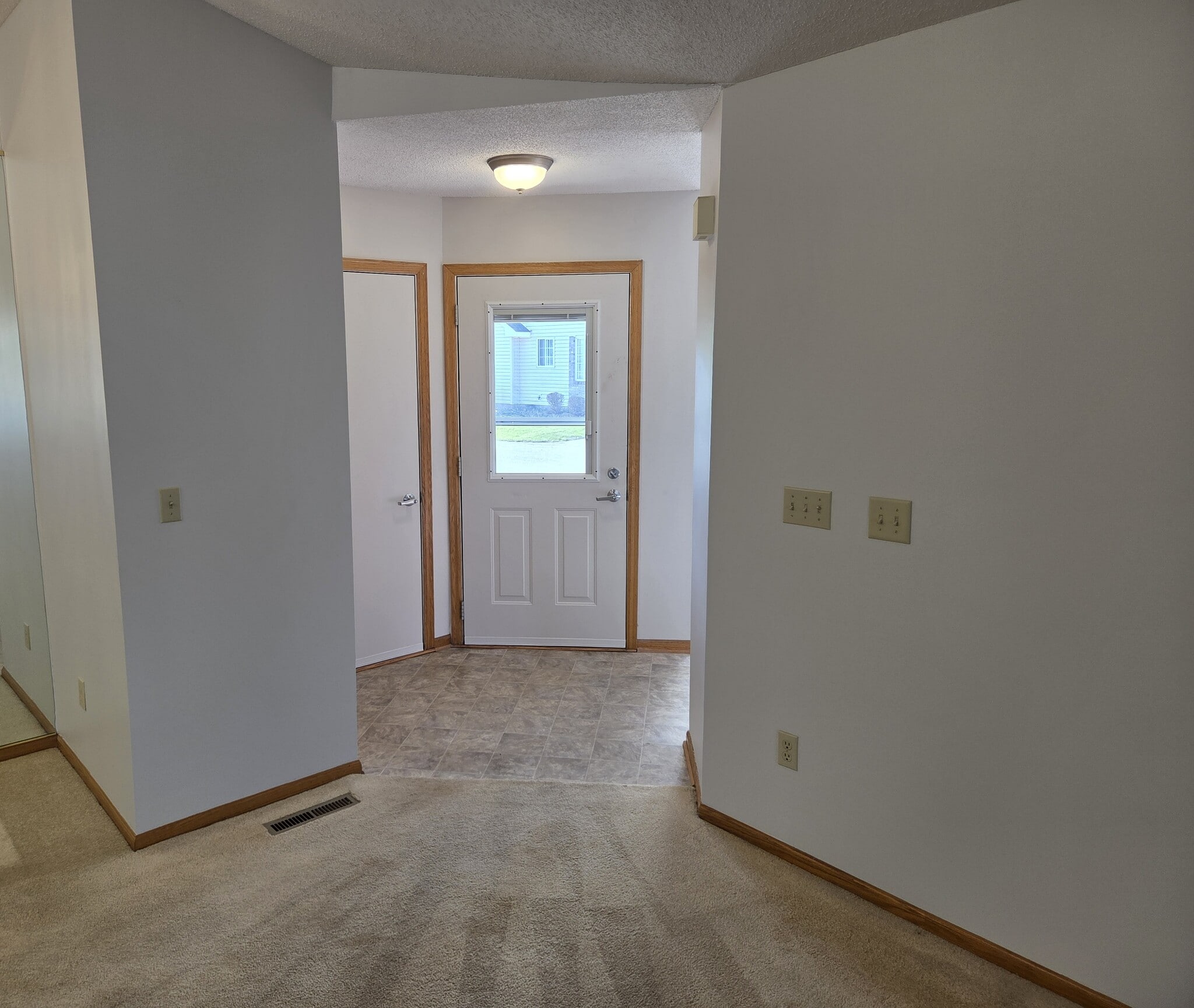 Building Photo - 4163 Beaver Dam Rd