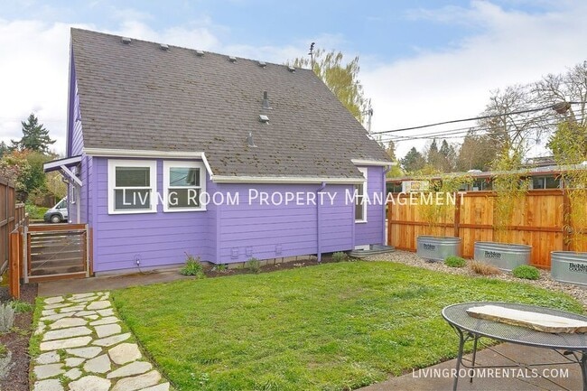 Building Photo - 4451 SE 29th Ave