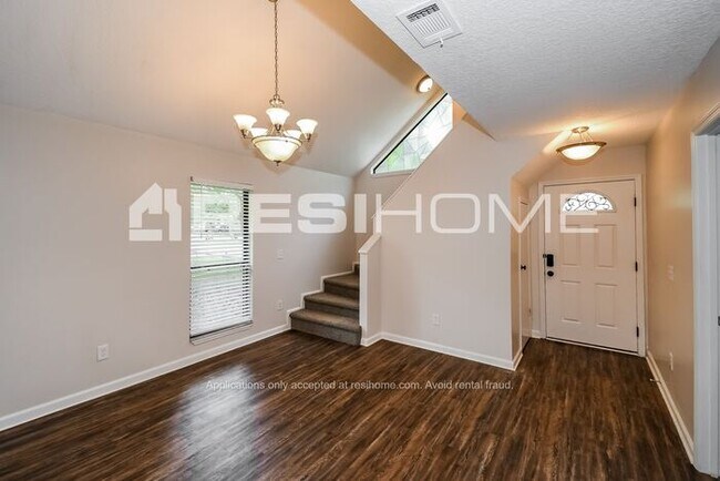 Building Photo - HOME FOR RENT!