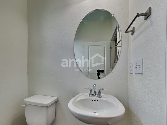 Building Photo - 3233 Bridge Haven Dr