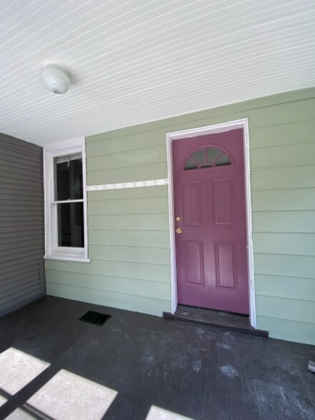 Building Photo - 1712 Seiler Rd