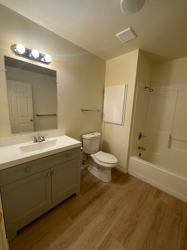 Building Photo - 631 Conifer St