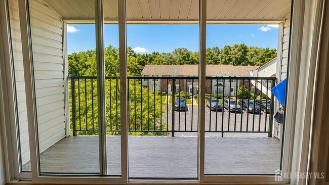 Building Photo - 500 Danbury Ln