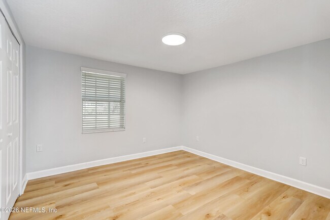 Building Photo - 11321 Deep Ln