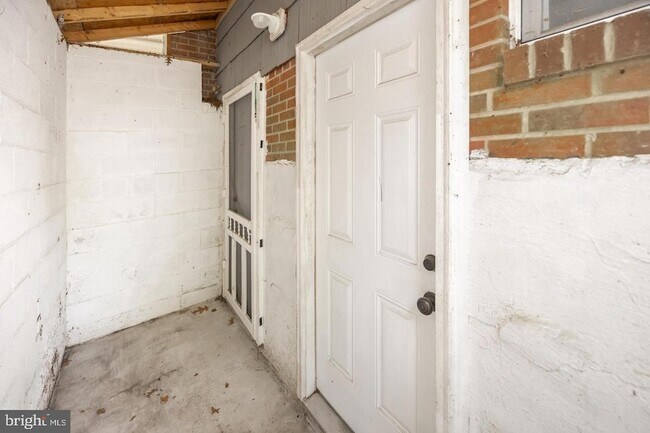 Building Photo - 731 Richwil Dr