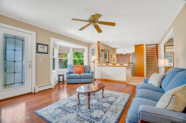 Building Photo - 1209 16th Ave