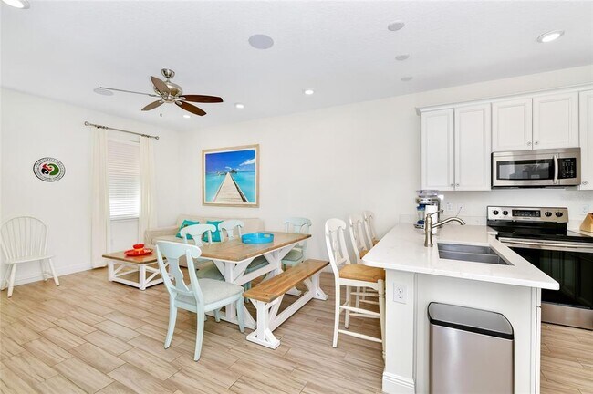 Building Photo - 8024 Flip Flop Way