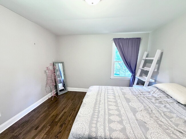 Building Photo - Beautifully Updated 3 Bedroom, 2 Bath Home in Clemson