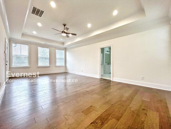 Building Photo - 2517 Canopy Ct