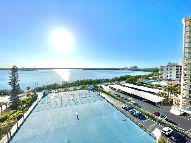 Building Photo - 5420 N Ocean Dr