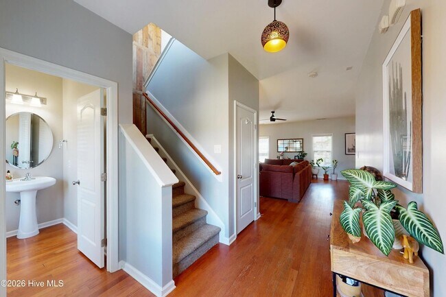Building Photo - 345 Shepherd Trail