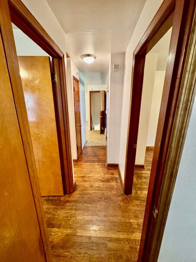Building Photo - Beautiful 3BD/1BA in St. Louis, MO