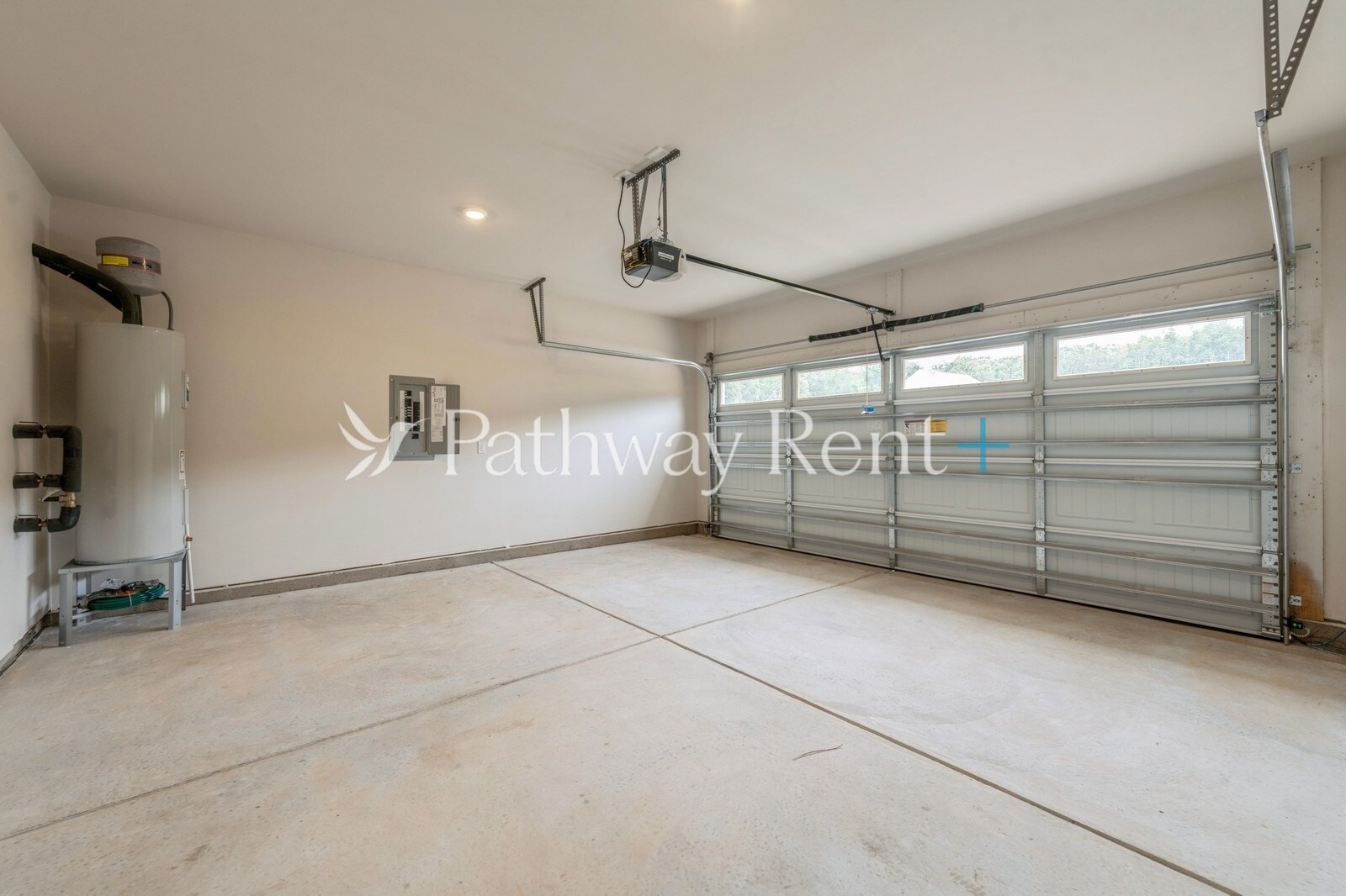 Building Photo - 112 Kennford Trl