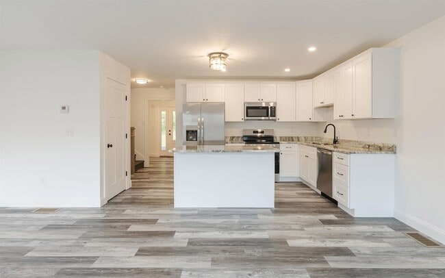 Building Photo - 359 Monadnock St