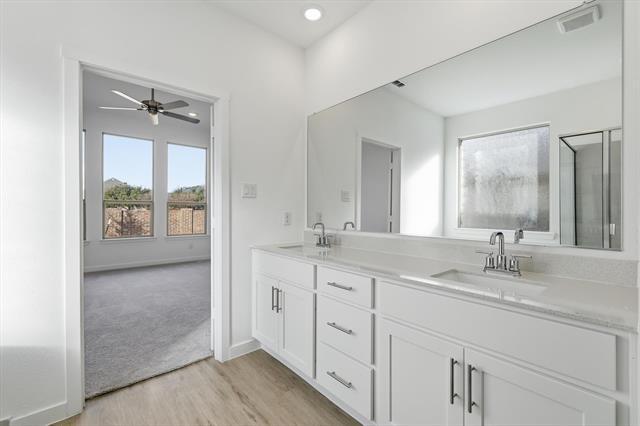 Building Photo - 1604 Adams Dr