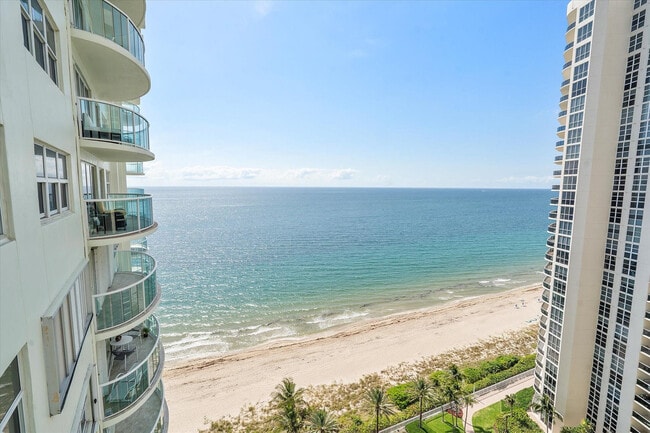 Building Photo - 3400 Galt Ocean Dr