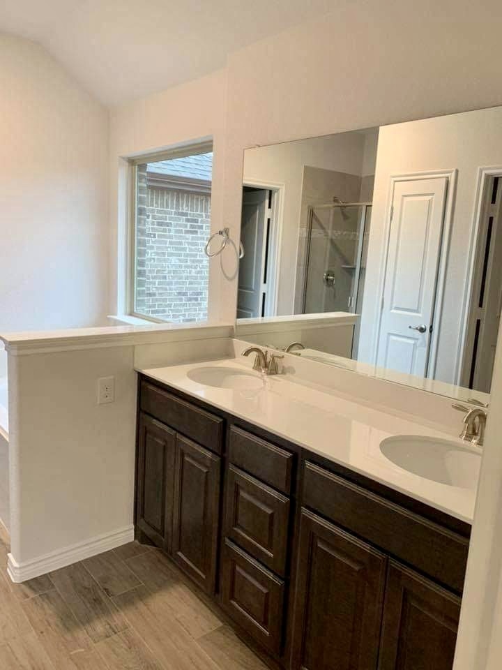 Building Photo - 3057 Maverick Dr