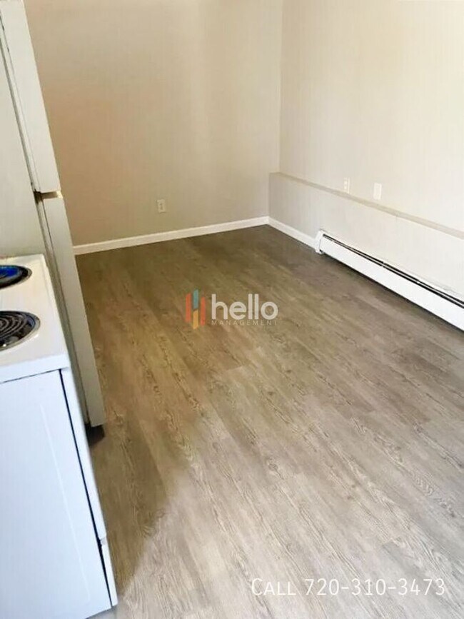 Building Photo - 1431 E Evans Ave