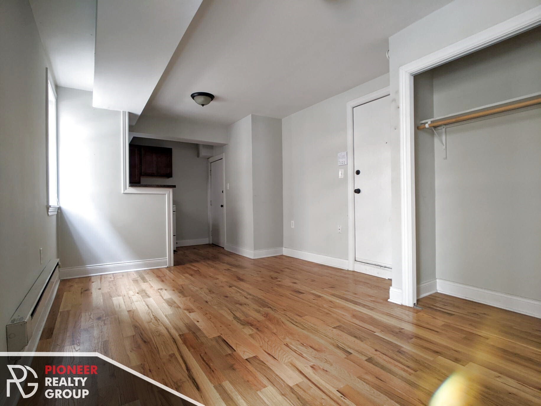 Building Photo - 2842 N Orchard St