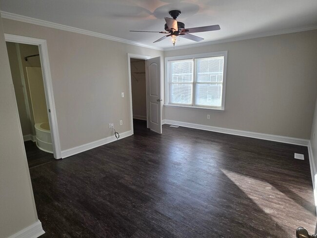 Building Photo - 234 W Kyra Ln