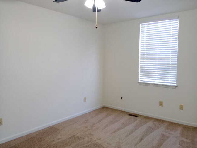 Building Photo - 2416-2418 Calder Ct.