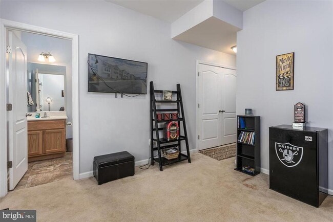 Building Photo - 250 Schramm Lp