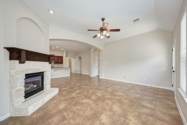 Building Photo - 108 Latitude Ln