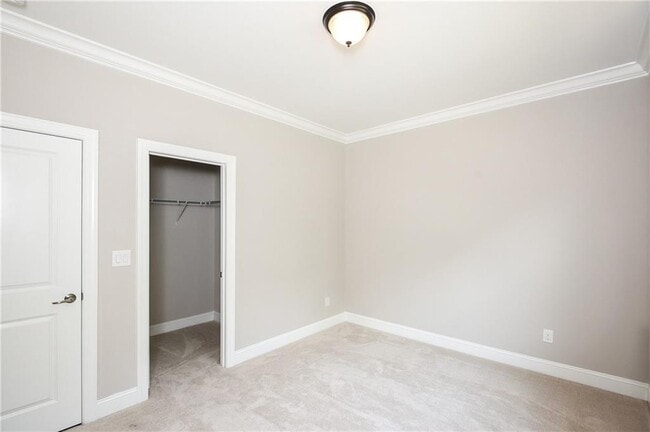 Building Photo - 2766 Avington Ln