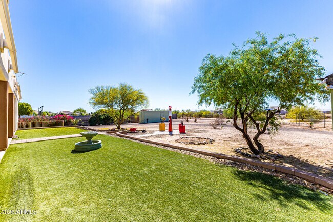 Building Photo - 15225 W Frontier Dr