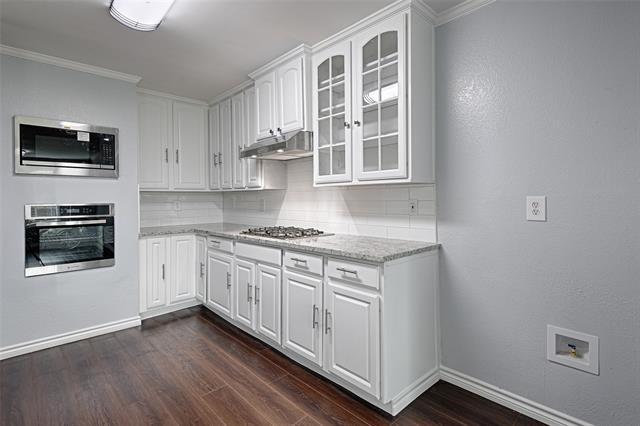 Building Photo - 6703 Meadowcrest Dr